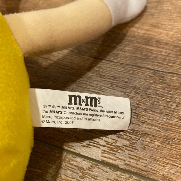 Yellow M&M  Easter Bunny Plush 2007 10.5” Mars Inc - Picture 5 of 8